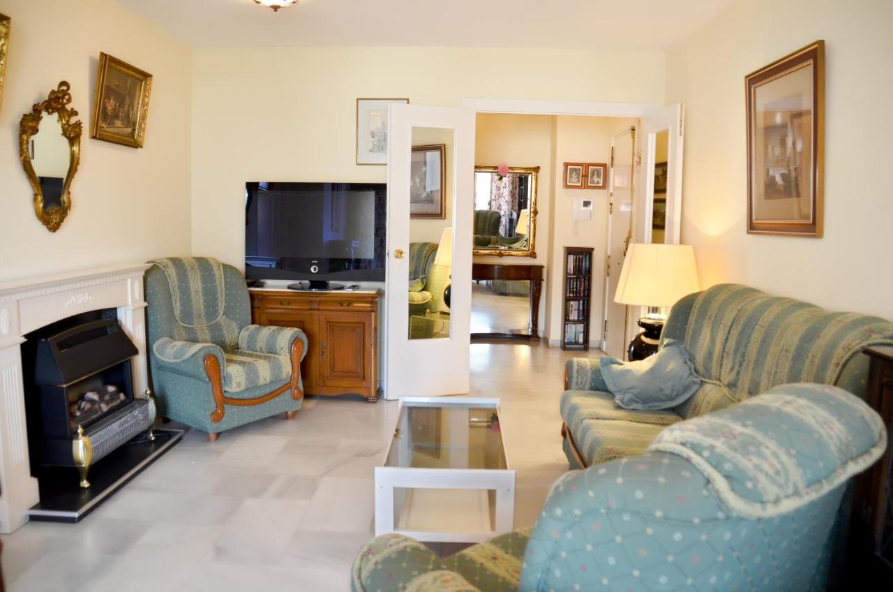 Apartamento Carihuela Playa Torremolinos Exterior foto